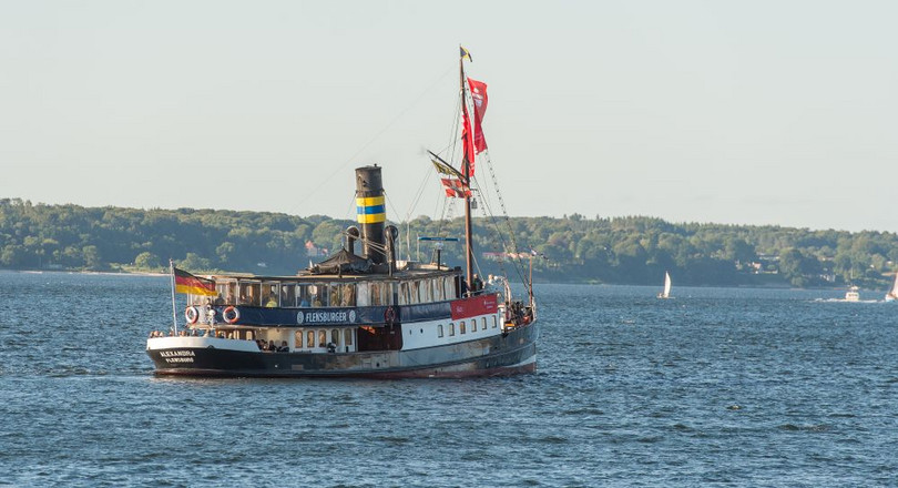 Steamboat Alexandra